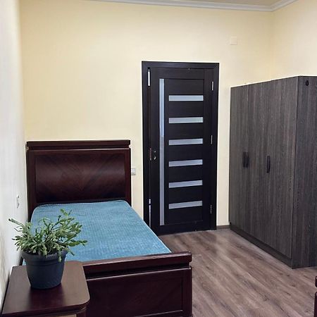 יירבאן Rest & Relax Hotel מראה חיצוני תמונה